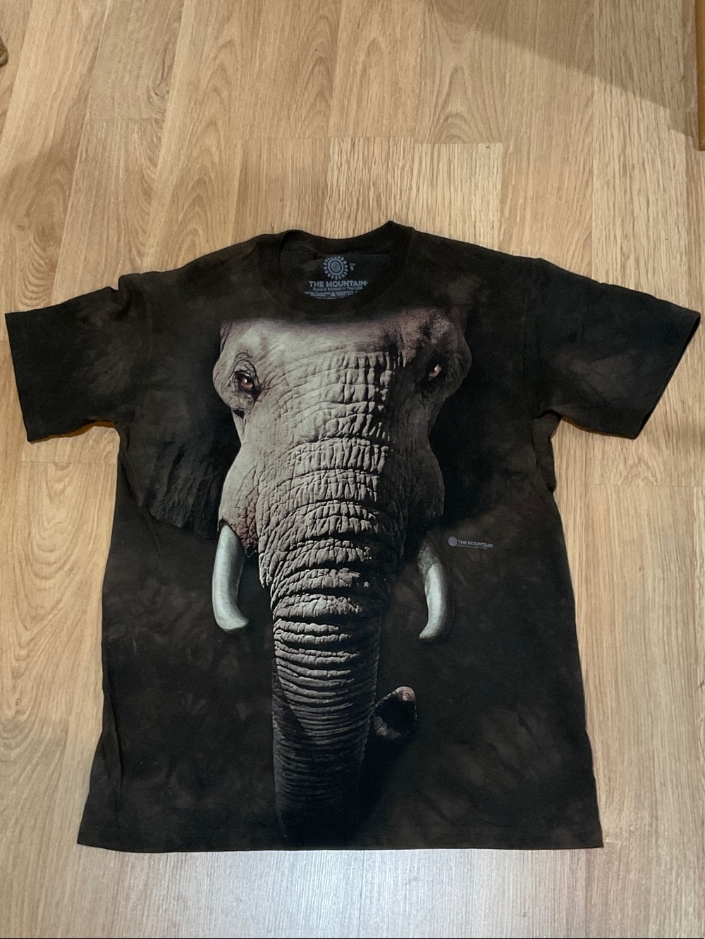Unisex The Mountain Elephant Graphic T Shirt Black Short Sleeve Animal Sz Small